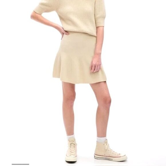 Gap CashSoft Skirt NWT Mini Ribbed Knit Flared Navy XS Petite - Picture 7 of 7